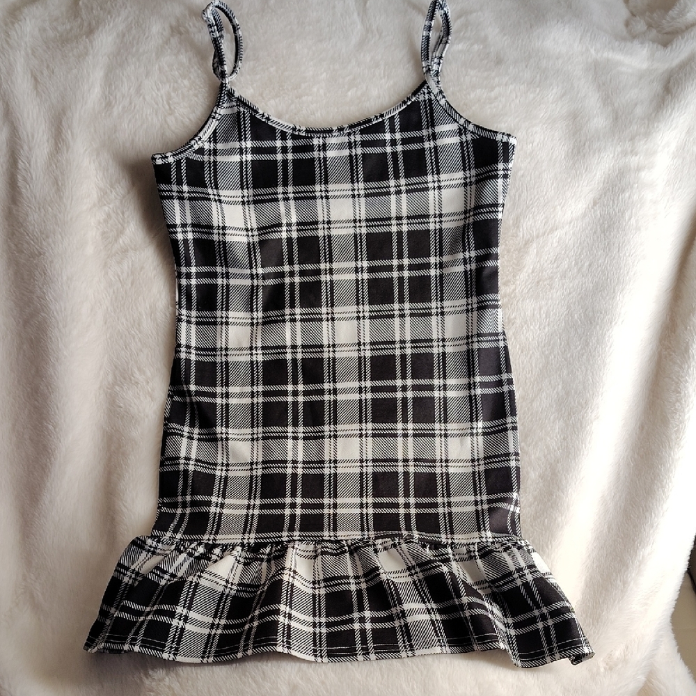 SHEIN Monochrome Plaid Ruffle Kids Dress